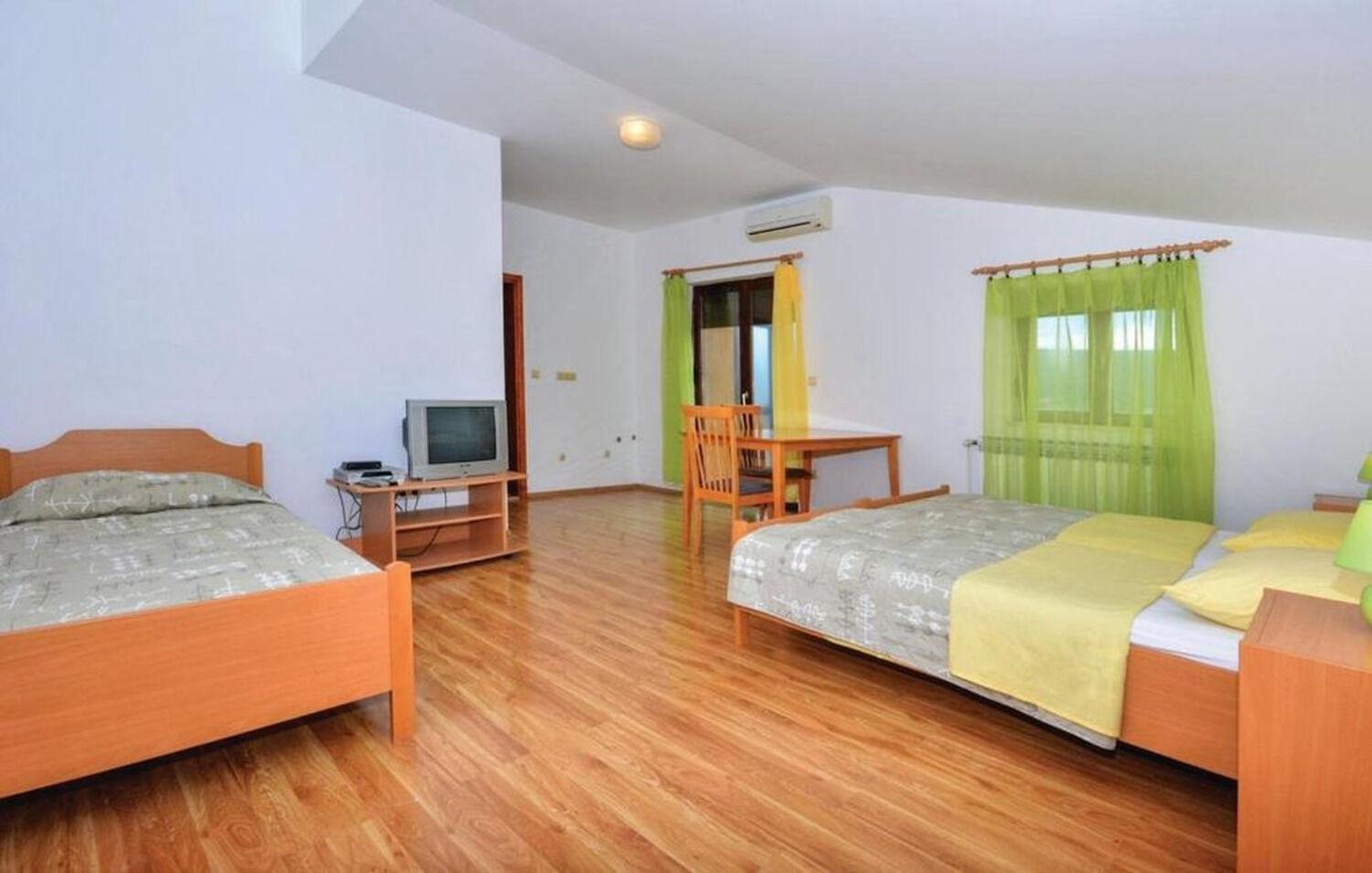 Rooms Marija - Rooms With Pool Триль Экстерьер фото